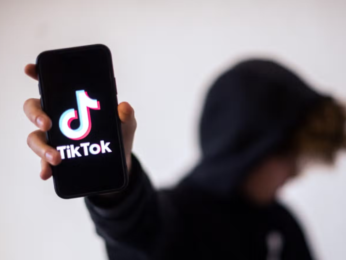 menino-de-14-anos-morre-apos-concluir-desafio-perigoso-que-viralizou-no-tiktok