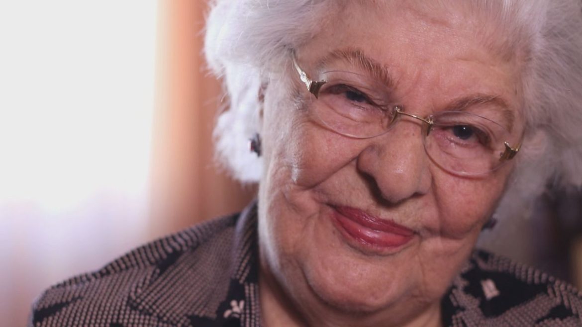 medium-isabel-salomao-completa-99-anos-e-relembra-desafios:-‘era-conhecida-como-diferente’