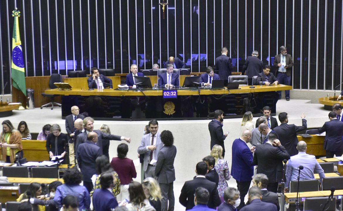 governo-acena-com-mp-que-beneficia-ruralistas-e-bancada-pausa-obstrucao
