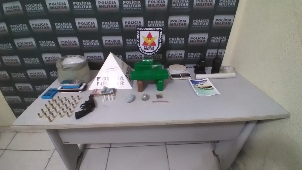 policia-prende-cinco-em-mg-e-chefe-de-gangue-esta-entre-os-detidos;-bebe-de-tres-meses-e-encontrado-na-casa-usada-para-o-trafico-de-drogas