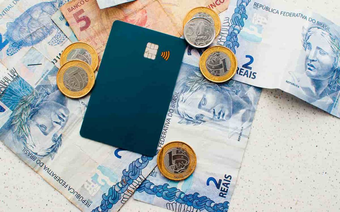 credito-rotativo:-teto-de-juros-pode-afetar-receita-de-instituicoes-financeiras