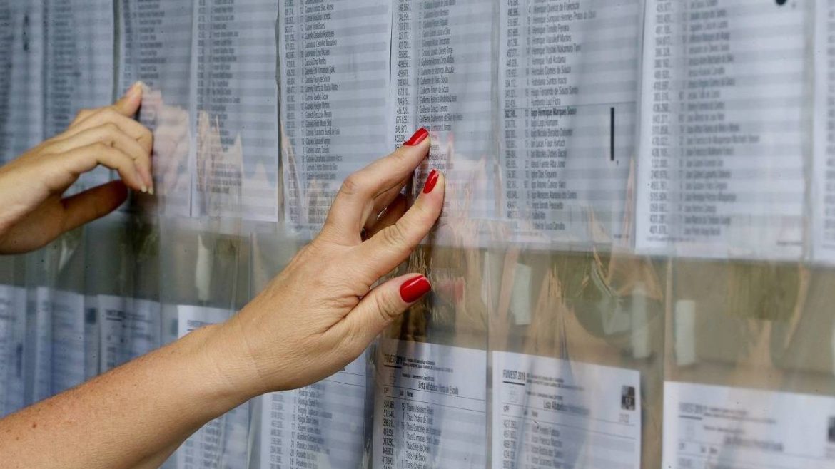 fuvest-2024:-entenda-como-funciona-o-calculo-que-da-a-nota-final-do-vestibular-da-usp