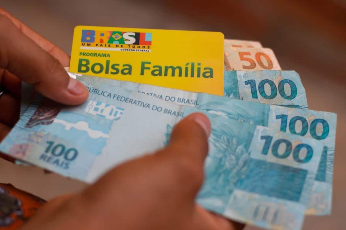 governo-libera-nova-parcela-do-bolsa-familia-novembro;-nis-5-recebe