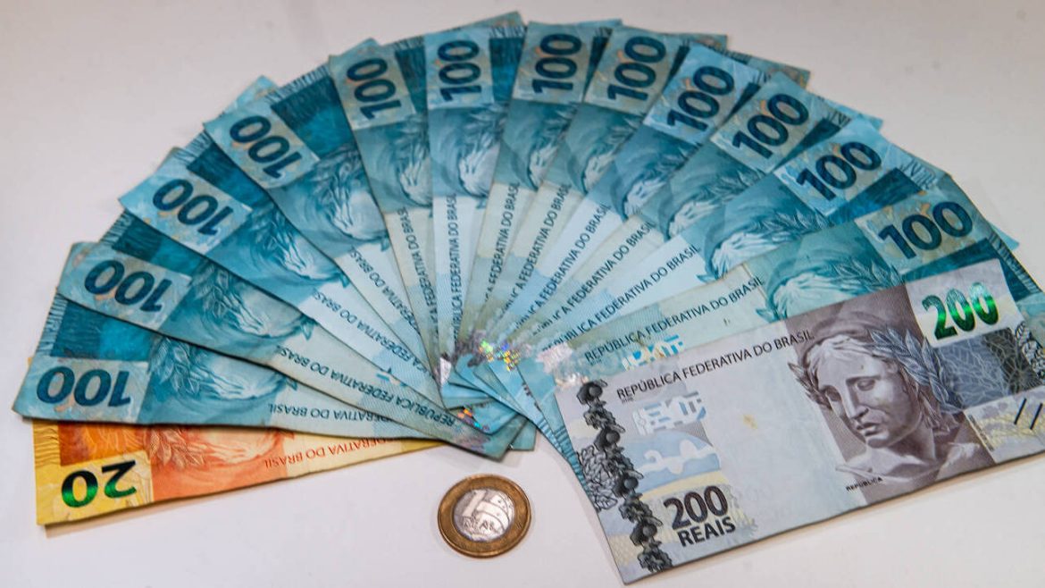 qual-deve-ser-o-valor-do-salario-minimo-para-o-proximo-ano?