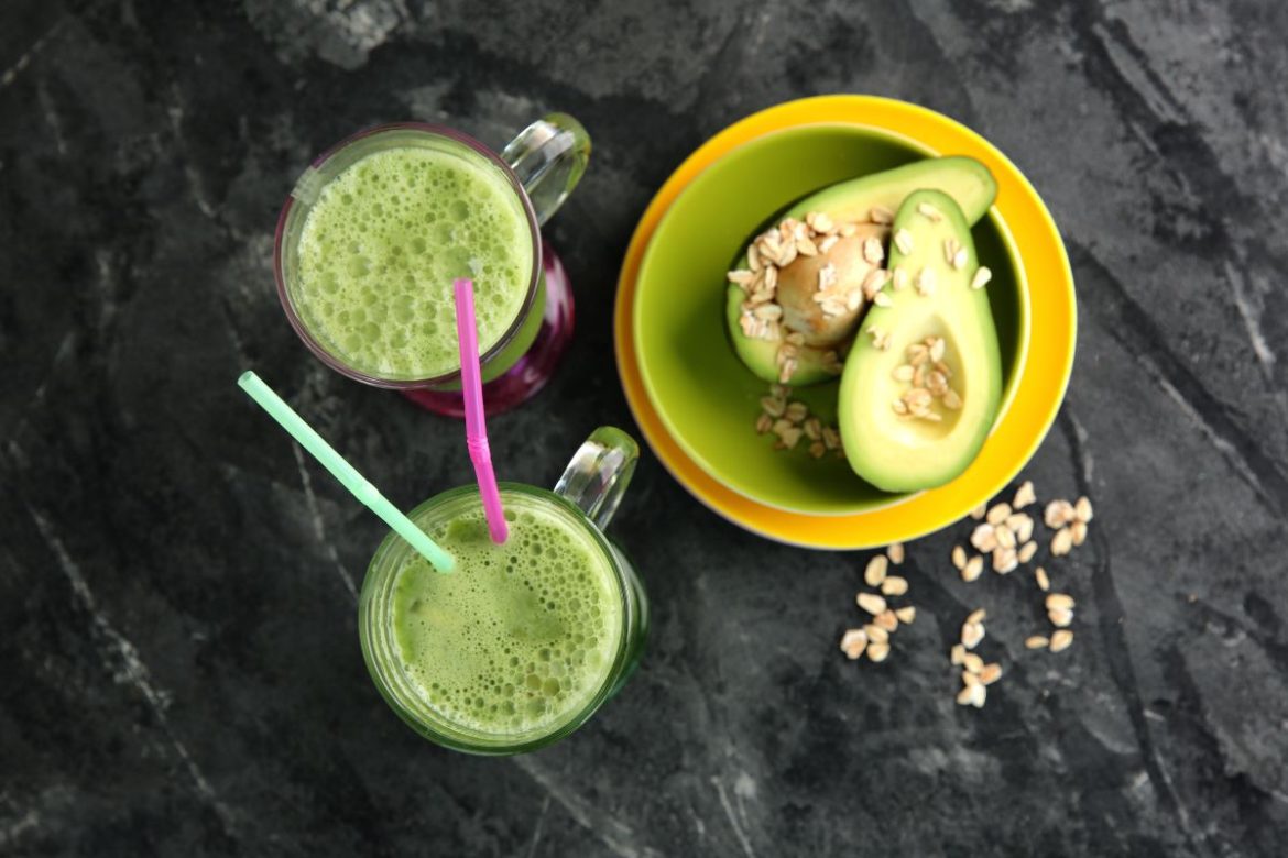 vitamina-de-abacate-com-aveia:-uma-dupla-nutritiva-e-deliciosa-para-sua-saude