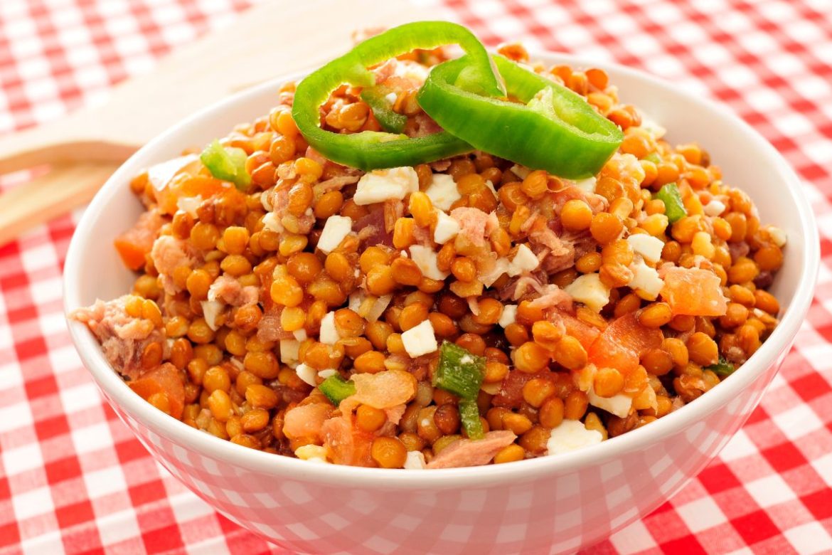 salada-de-lentilha-com-atum:-uma-combinacao-perfeita-para-suas-festas-de-reveillon