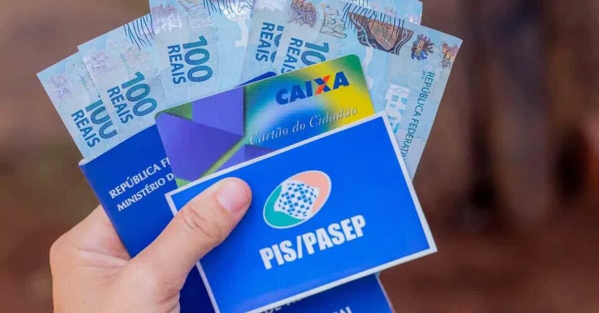 presente-do-governo:-pix-de-r$-1,4-mil-liberado-na-caixa-e-no-bb