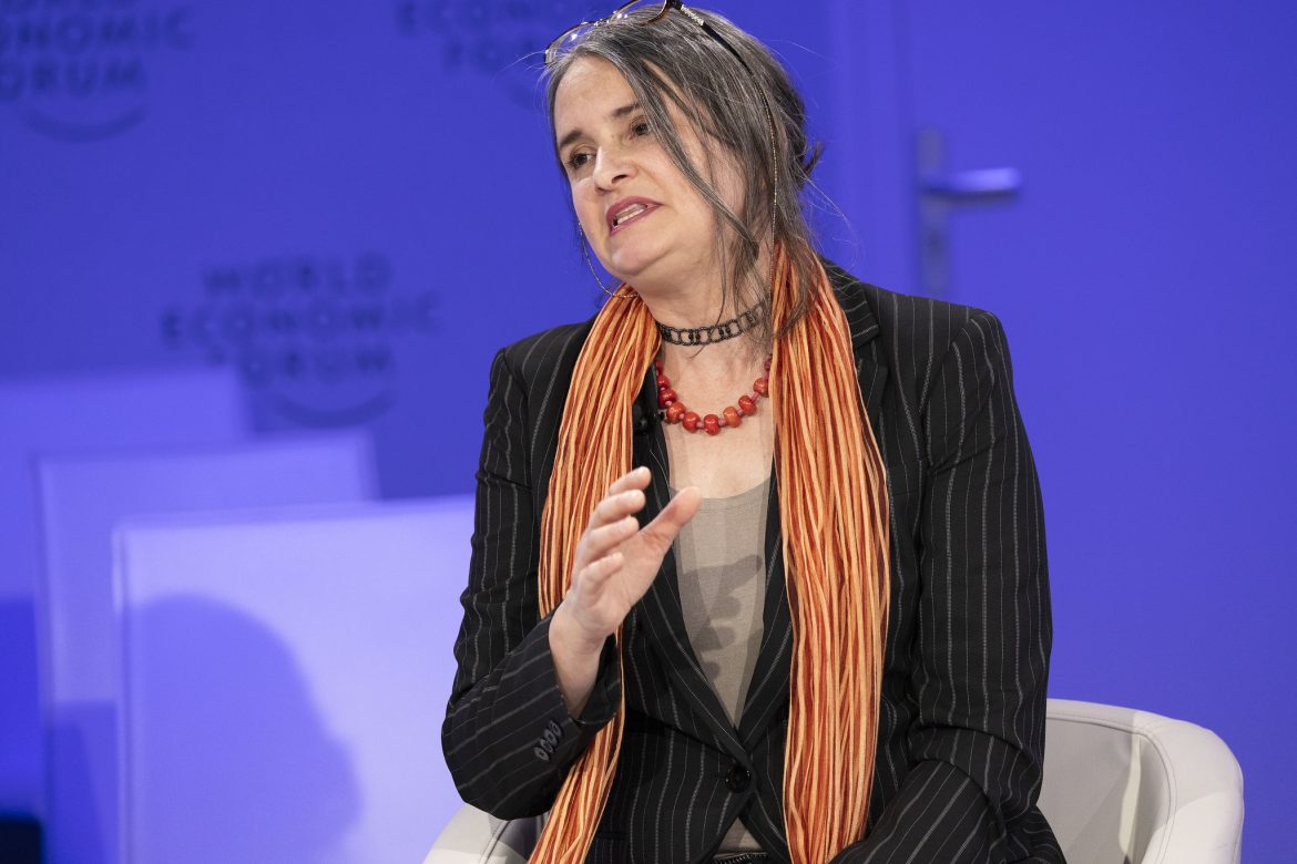 pesca-e-agronegocio-sao-‘ecocidio’-e-devem-ser-perseguidos,-diz-palestrante-do-forum-de-davos