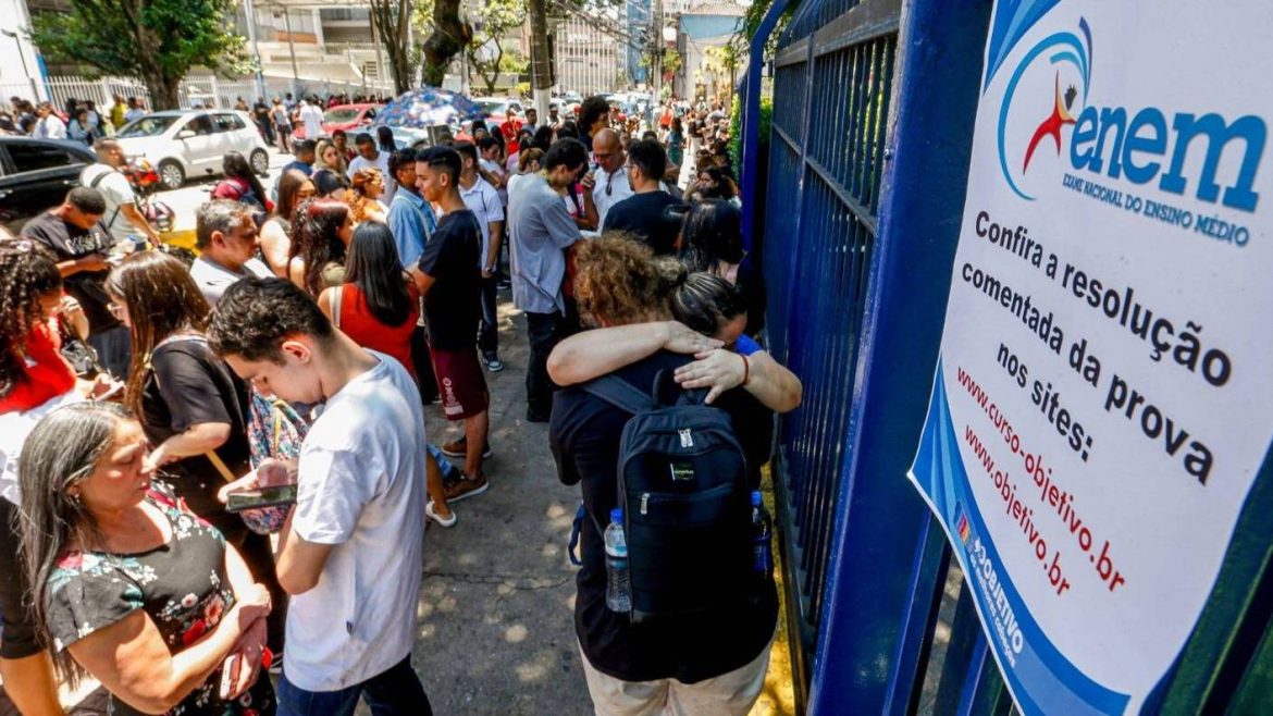 indicadores-do-enem-evidenciam-diferencas-entre-escolas-publicas-e-privadas