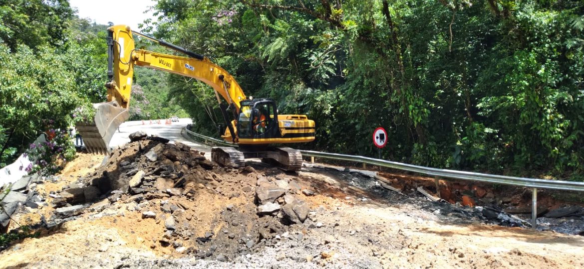 rodovia-mogi-bertioga-tem-quatro-pontos-de-interdicoes