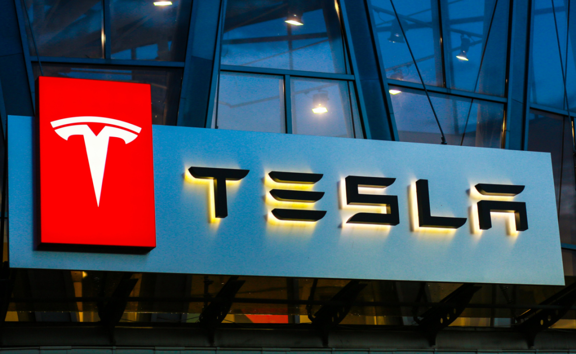 tesla-inaugura-sua-1a-loja-na-america-do-sul,-mas-nao-e-no-brasil