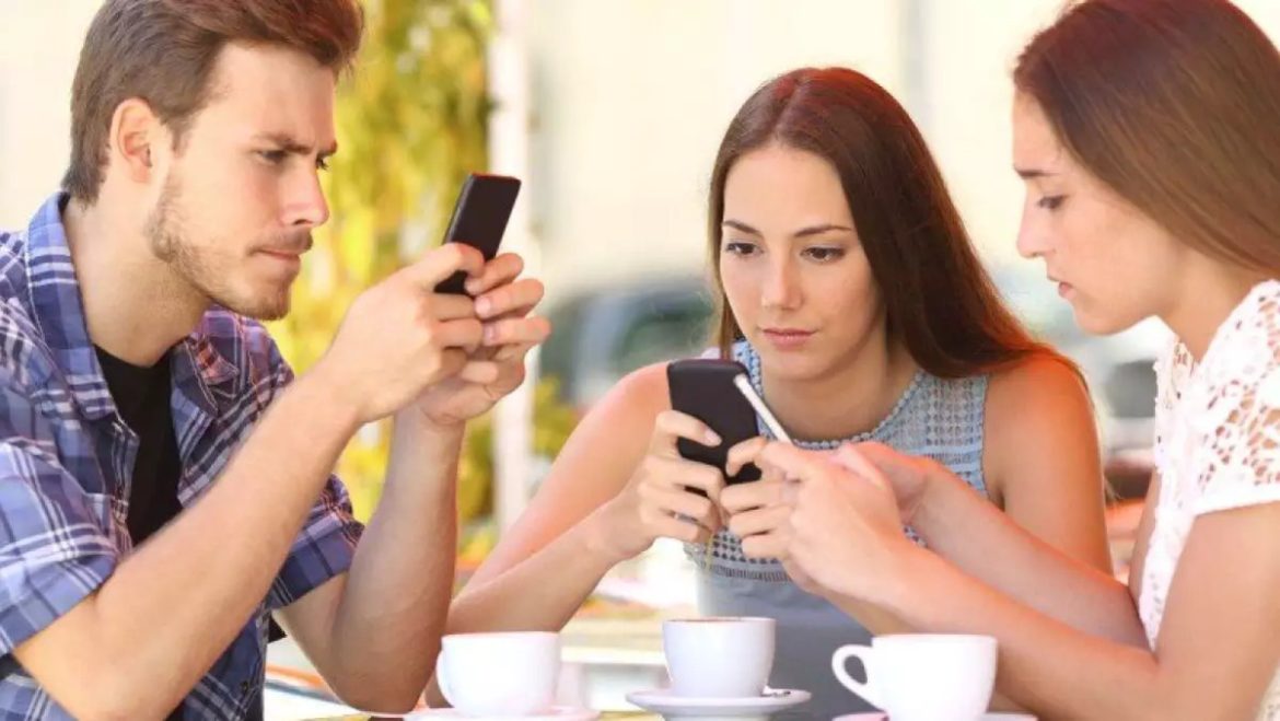 por-que-pais-da-asia-proibe-uso-de-redes-sociais?