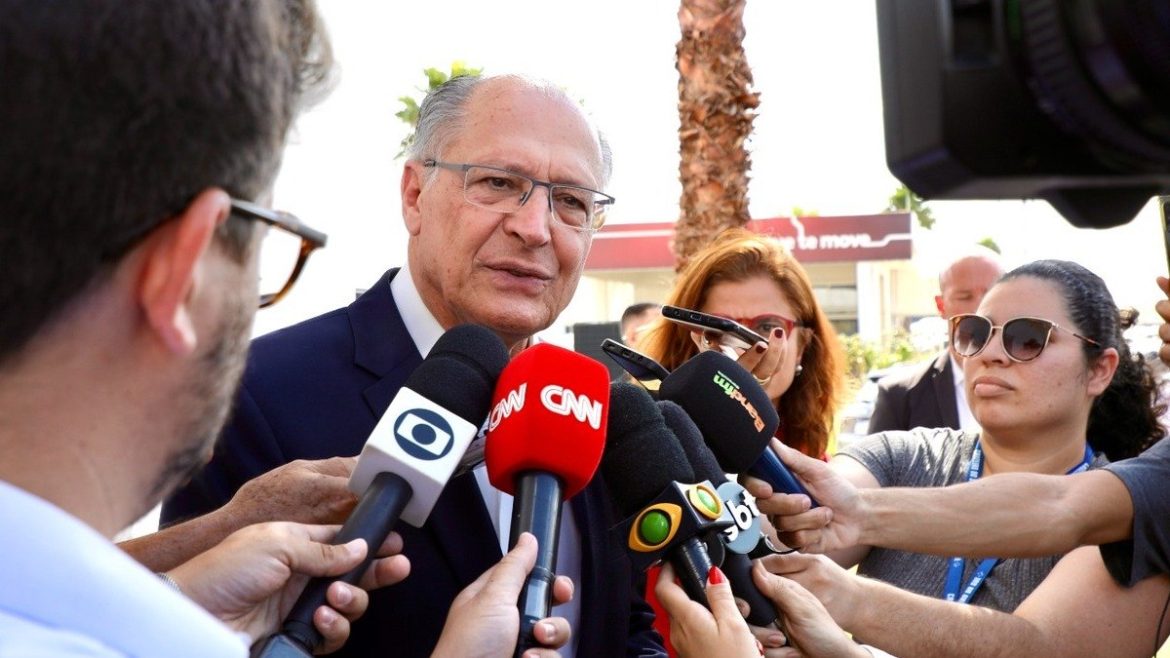 alckmin-anuncia-investimentos-significativos-de-empresas-automobilisticas-no-brasil